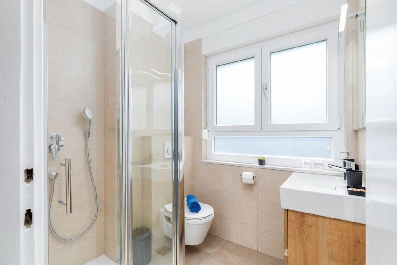 Sunny Aura - Spacious And Bright, With Parking Pula
