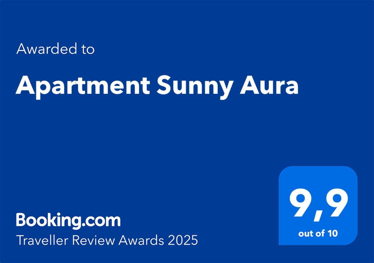 Apartment Sunny Aura - Spacious And Bright, With Parking *